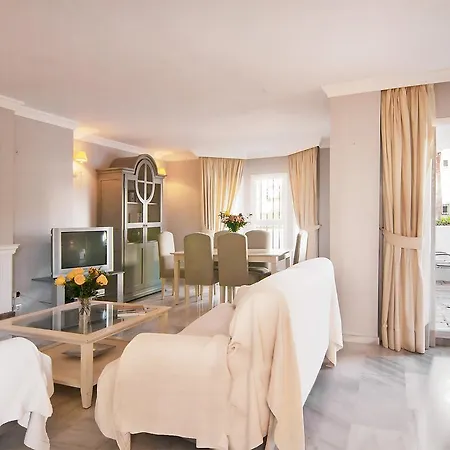 Apartment Los Naranjos Marbella * Marbella